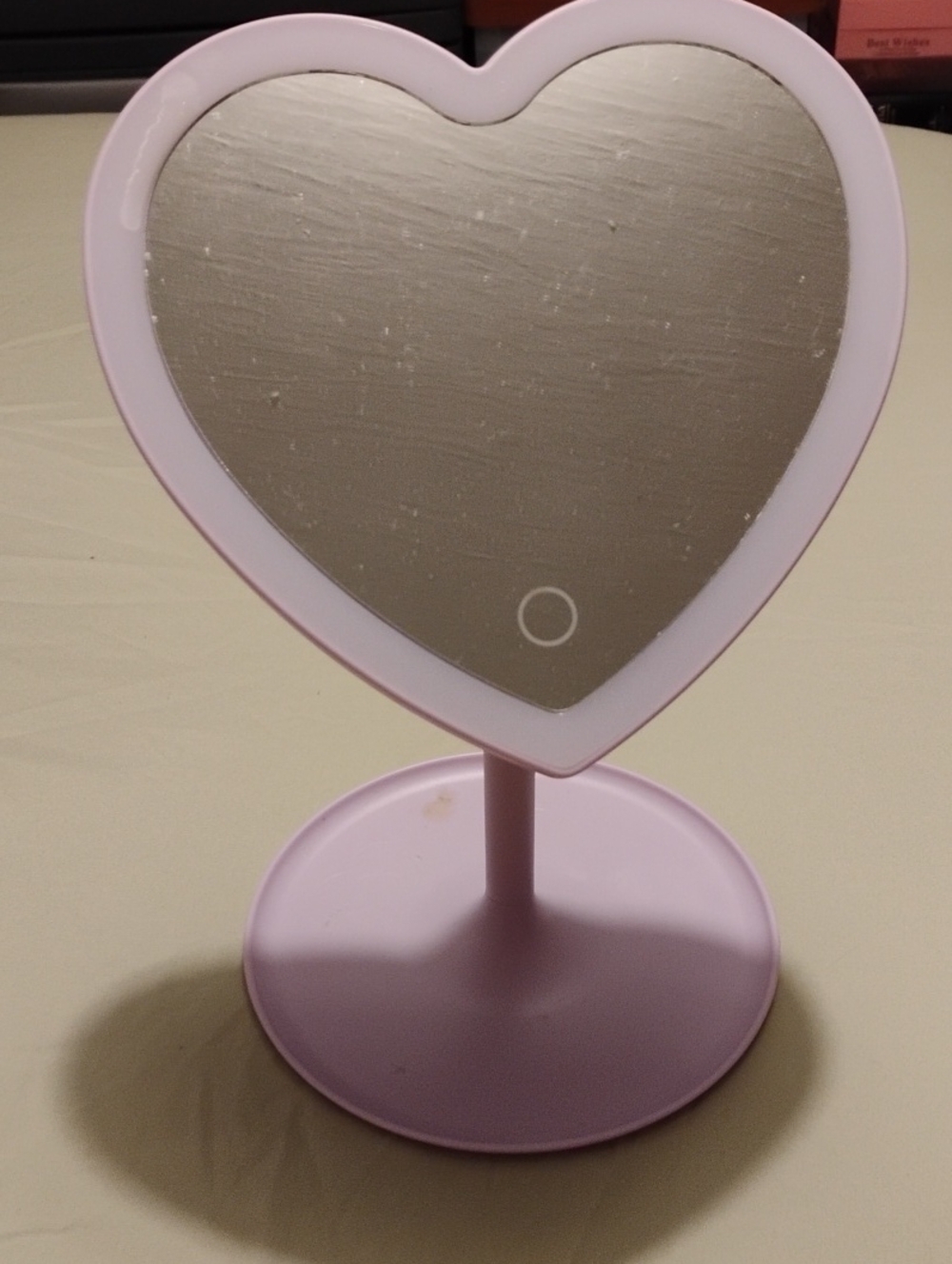 Heart-Shaped Lighted Vanity Mirror in Pale Pink